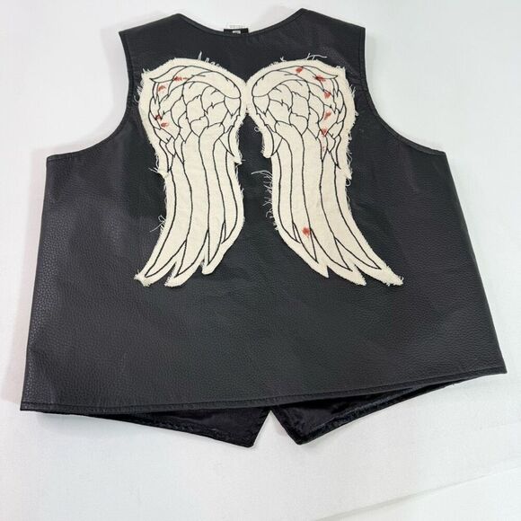 Authentic AMC Walking Dead Vest Mens Large Daryl Dixon Vest Bloody Angel Wings - Picture 1 of 8